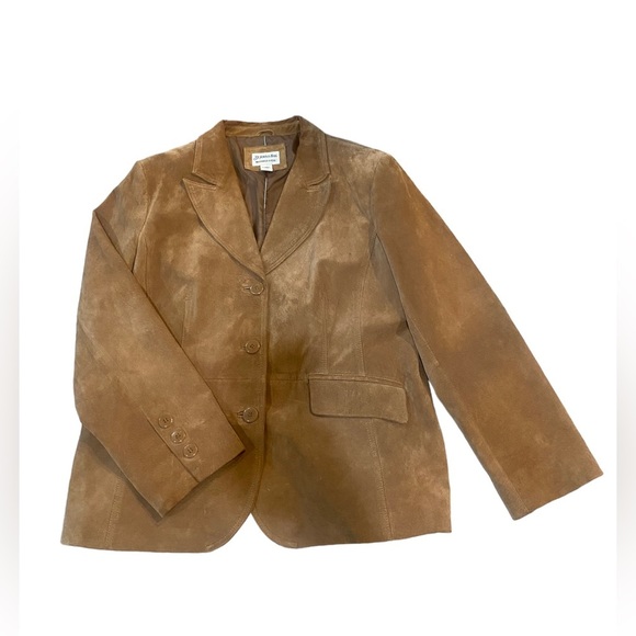 St. John's Bay Jackets & Blazers - VINTAGE VINTAGE 🍂🍁 BEAUTIFUL SUEDE BLAZER JACKET